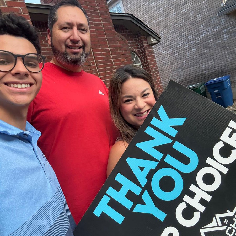 Top Choice Roofing happy family